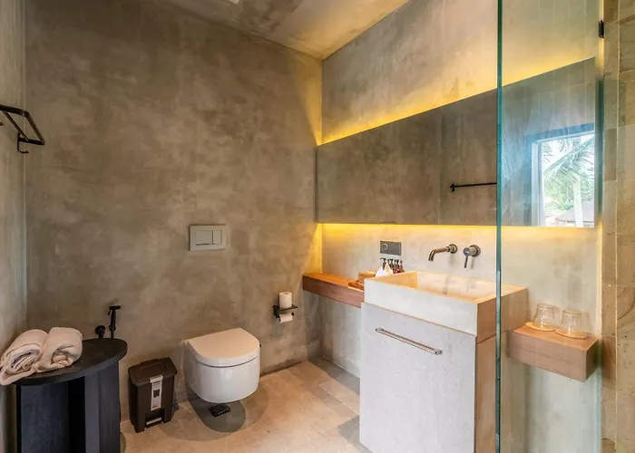Work, And Unwind! Jungle Vista By Bcg Apartment