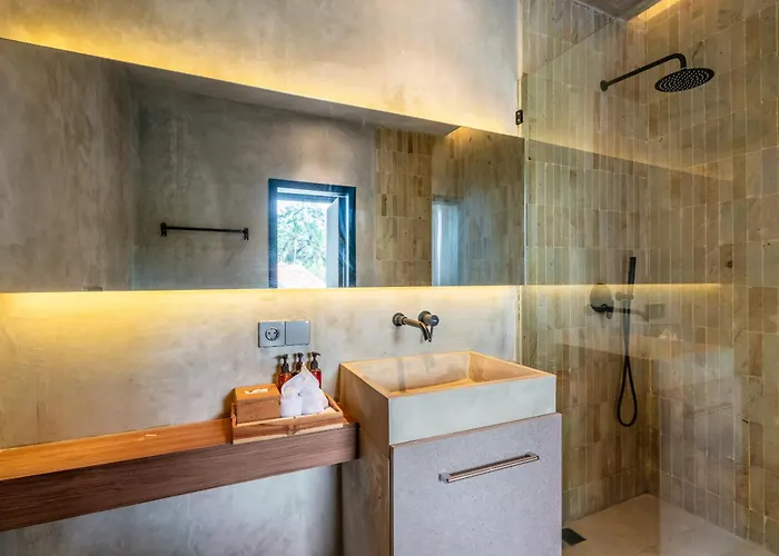 Apartment Work, And Unwind! Jungle Vista By Bcg *