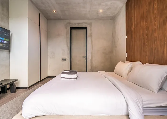 Work, And Unwind! Jungle Vista By Bcg Apartment *