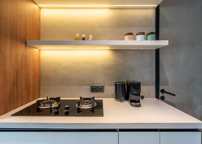 Work, And Unwind! Jungle Vista By Bcg Apartment *