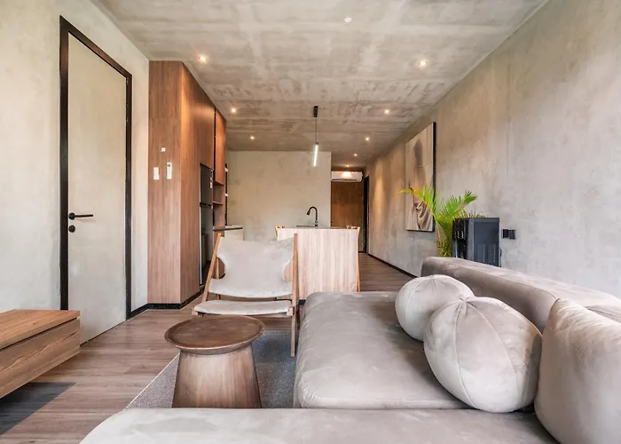 Work, And Unwind! Jungle Vista By Bcg Apartment *