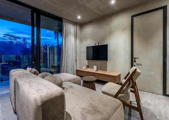 Apartment Work, And Unwind! Jungle Vista By Bcg *